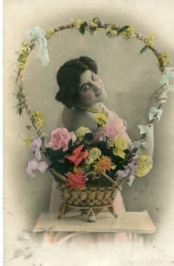 Dame mit Blumen