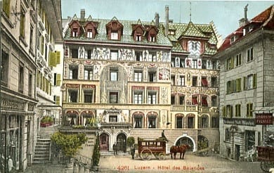 Luzern, Hotel des Balances, belebt mit Kutsche