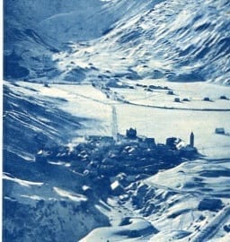 Andermatt, von der Oberalpstrasse aus
