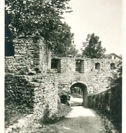 Valangin, mur d'enceinte du chateau